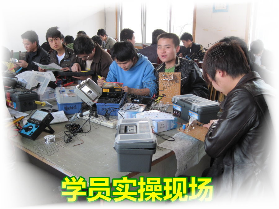 ꖹӌW(xu)УDƬ